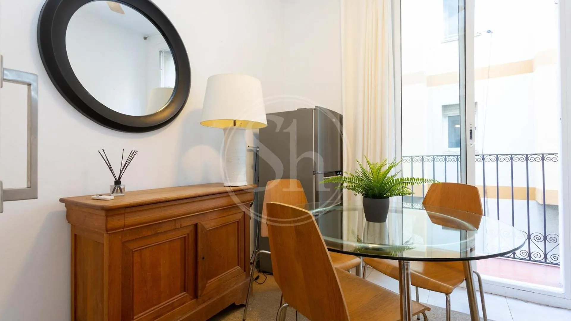 Estudio En Gracia برشلونة إسبانيا